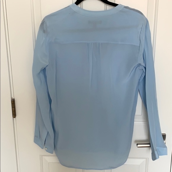 Banana Republic Blue Silk Blouse - Picture 5 of 5